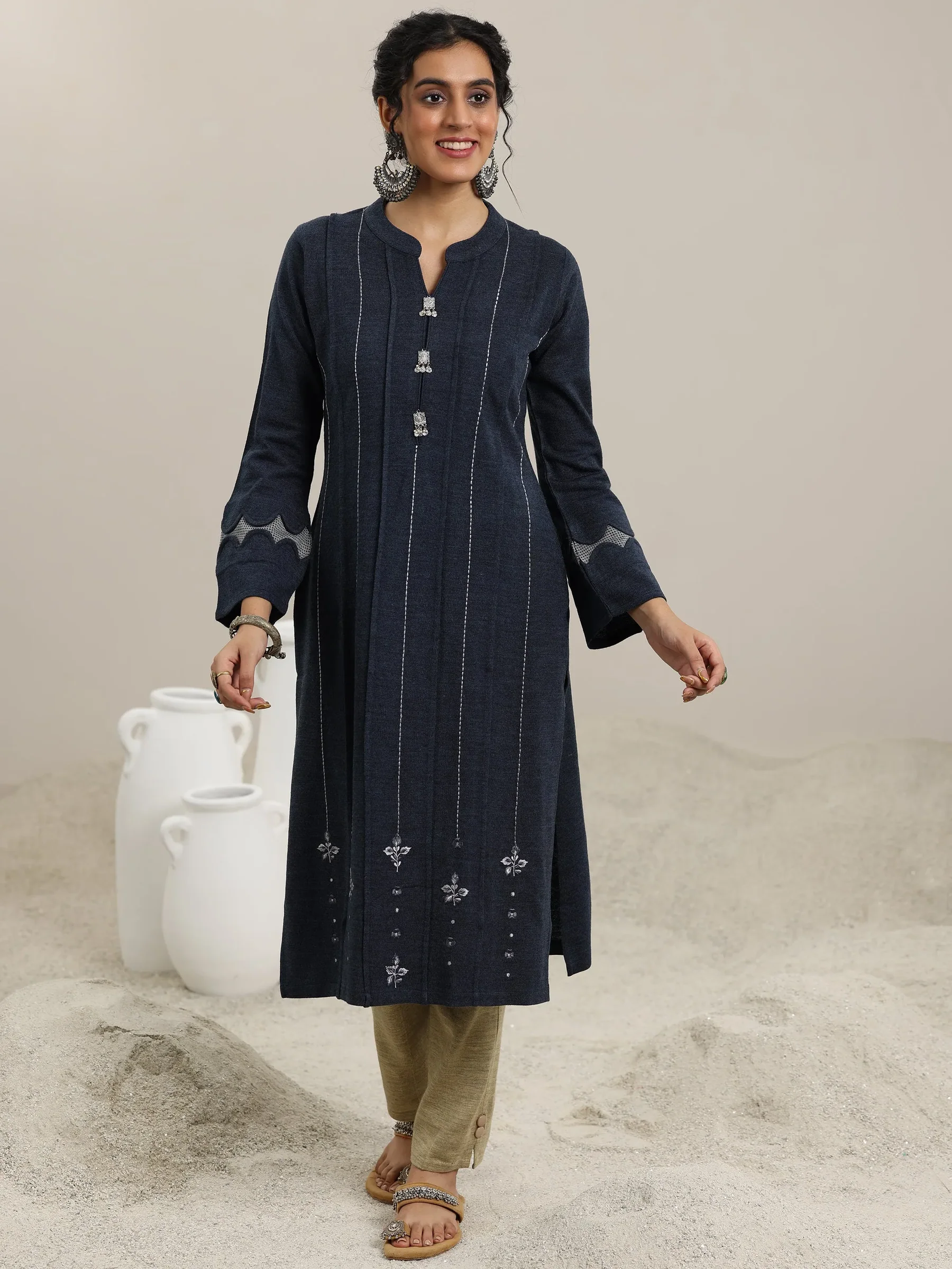 58142W_1.webp Grey Embroidered Wool Straight Kurta - Image 1